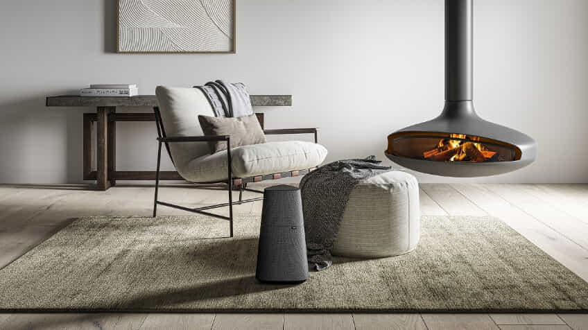 LOEWE’s exclusive Klang Home Audio System displayed with one of their bild TVs | The Good Guys