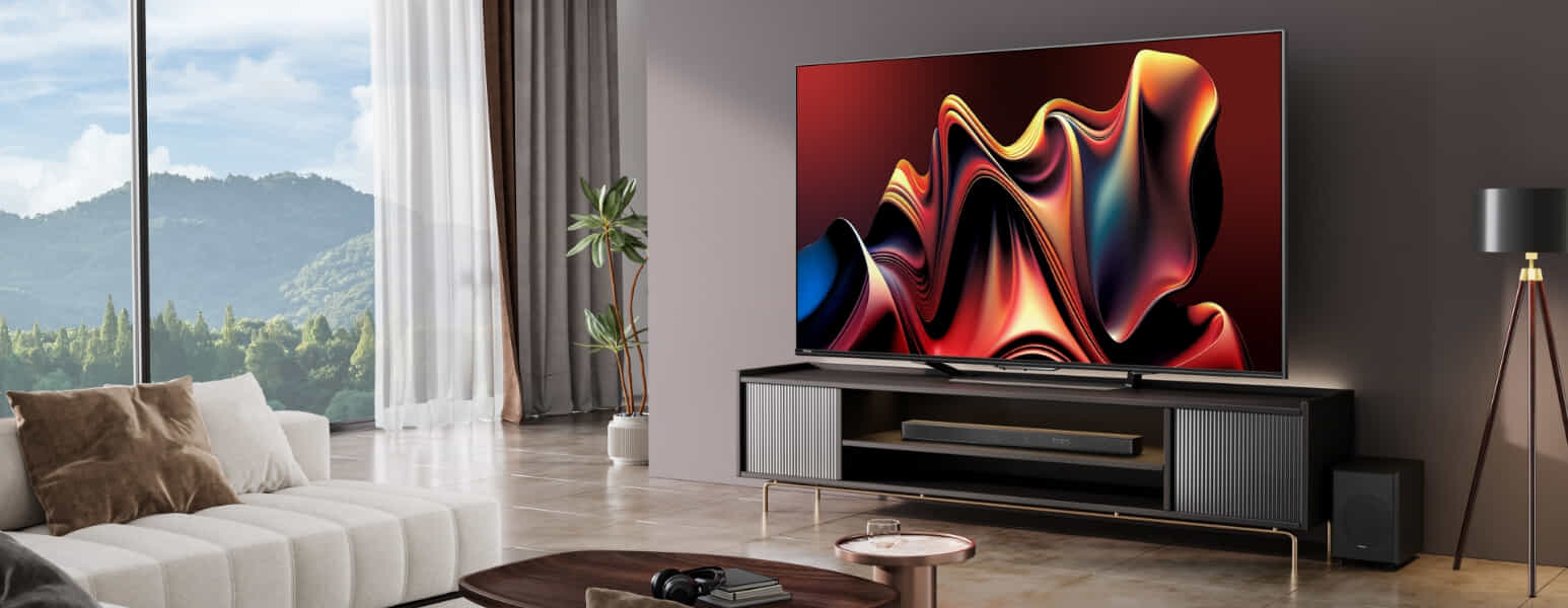 U7 ULED MINI-LED TV in living room