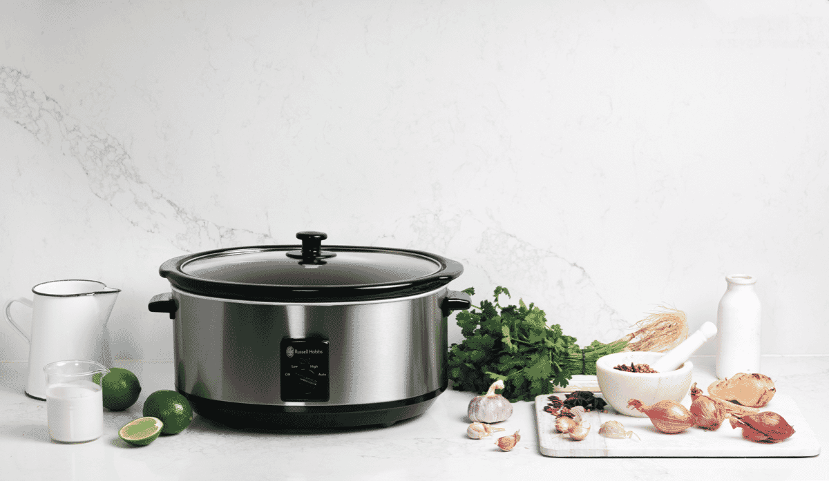 Russell Hobbs RHSC600 6 Litre Slow Cooker at The Good Guys