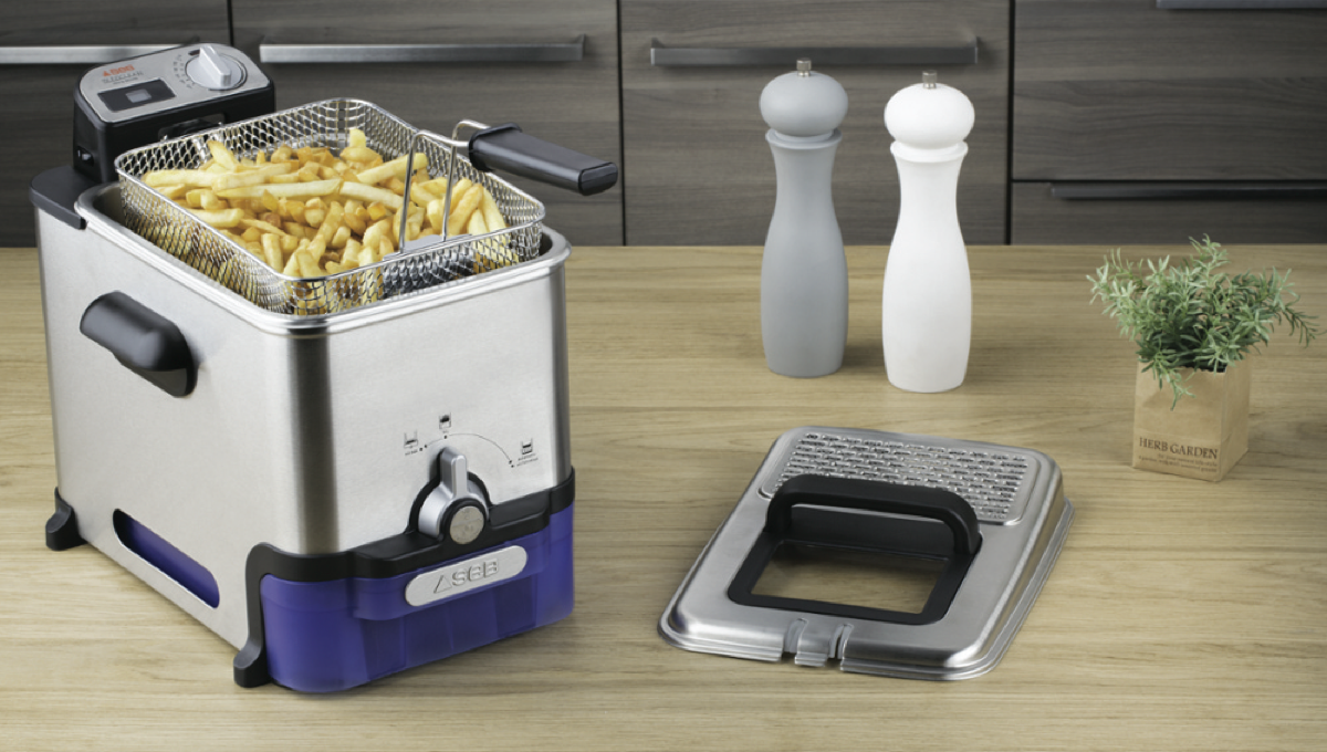 Tefal FR8040 Oleoclean Pro Deep Fryer at The Good Guys