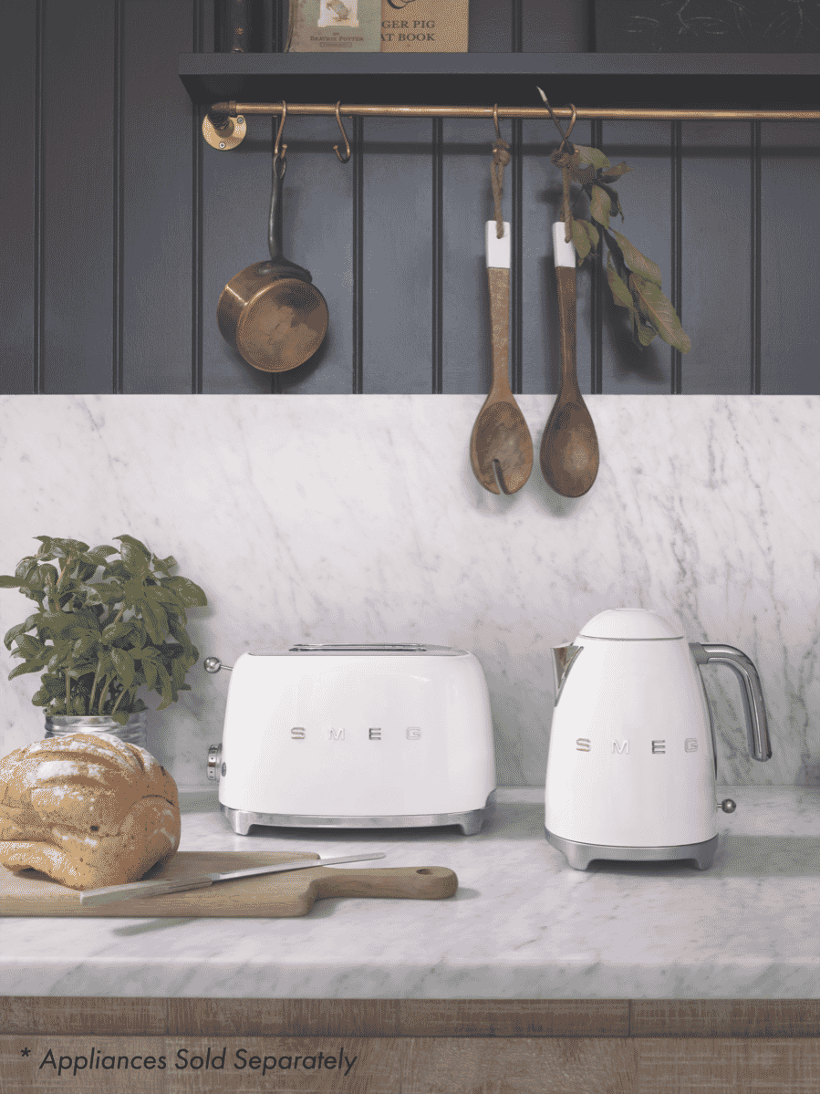 Smeg KLF03WHAU 50s Retro Style Kettle White at The Good Guys