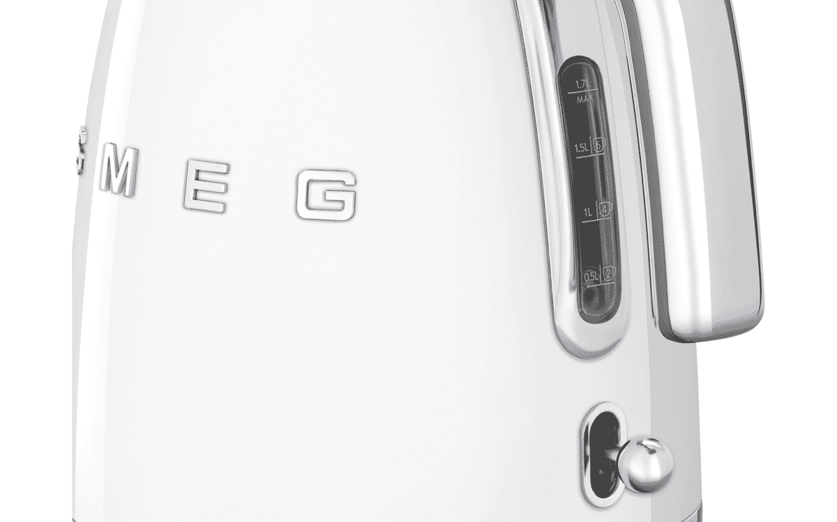 Smeg KLF03WHAU 50s Retro Style Kettle White at The Good Guys