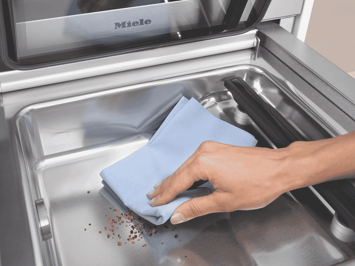 Miele EVS 7010 BW Vacuum Sealing Drawer Brilliant White at The Good Guys