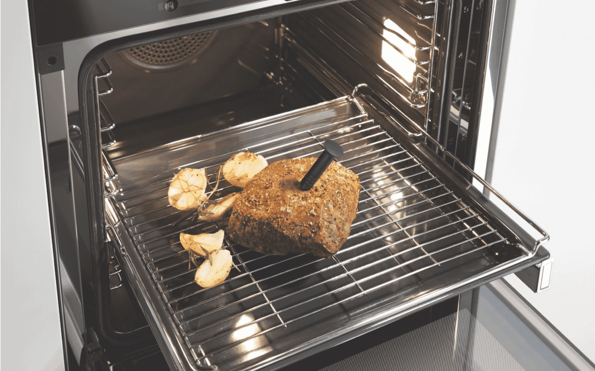 Miele H 7860 BP VL BW 60cm Brilliant Pyrolytic Oven at The Good Guys