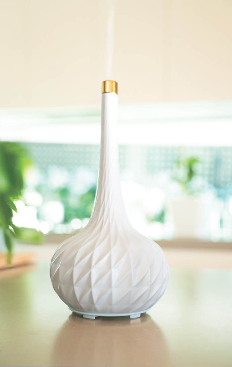 Ellia ARM508WTAU Harmony Ceramic White Cordless Diffuser at The Good Guys