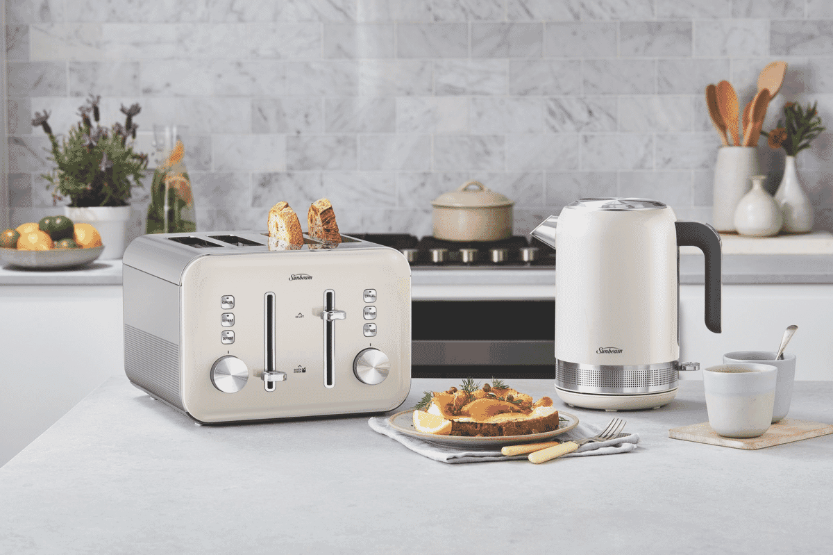 Sunbeam KEP4007CR Simply Shine Kettle Cream at The Good Guys