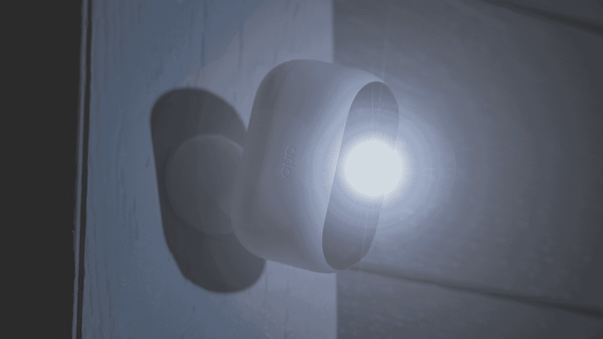 Arlo Essential 2K Camera (2nd Gen) 2 Pack