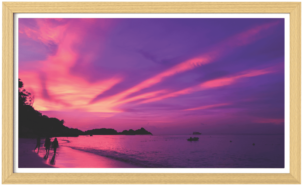 Qpix 21.5' WiFi Digital Frame 32GB Storage